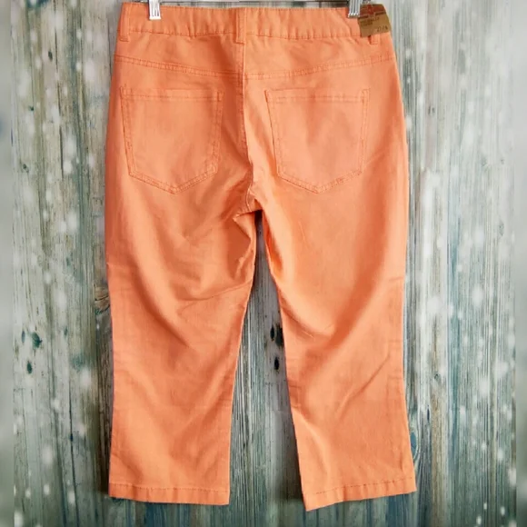 Liverpool Jeans Company Vibrant Orange Capris - Picture 2 of 6